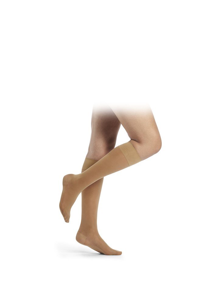 productshot_chc_wellbeing_delilah2070d20flat_female_ad20closedtoe_bronce_second_rgb_ecne Gambaletti Sigvaris DELILAH 140 DEN maglia rete - immagine 1